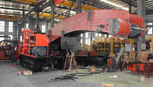 Windows 系统的 “程序和功能” 窗口（用于卸载或更改程序）打开后，会作为独立的 Windows 标题窗口，增加标题数。​